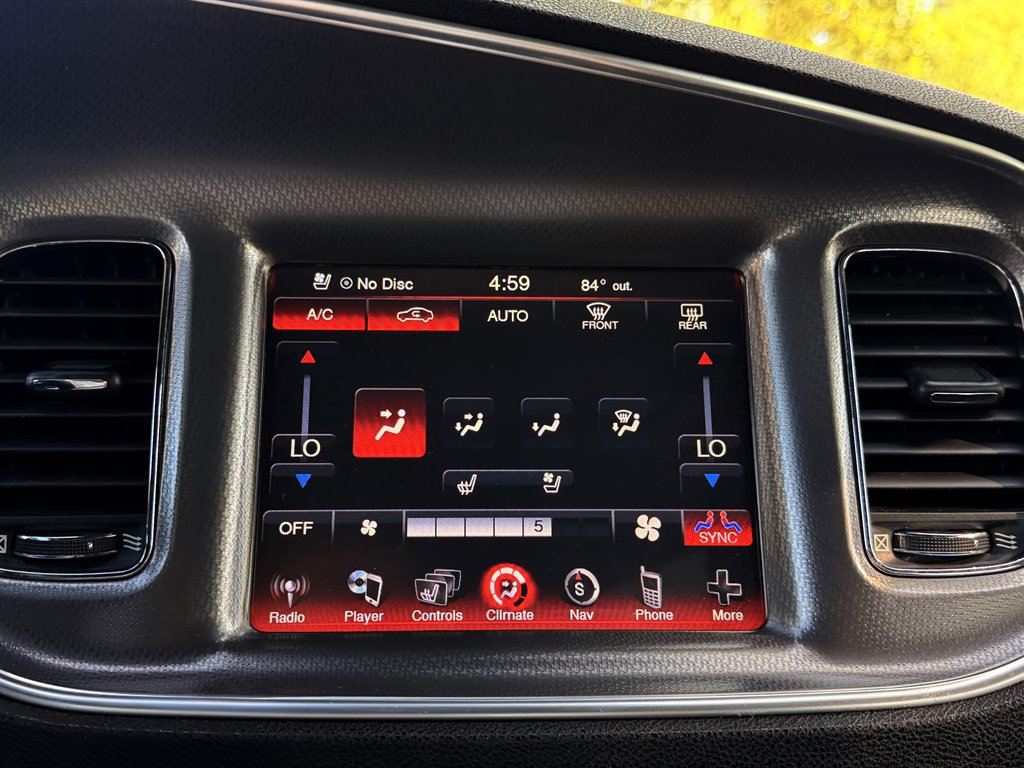 Used 2012 Dodge Charger R/T RWD image 17
