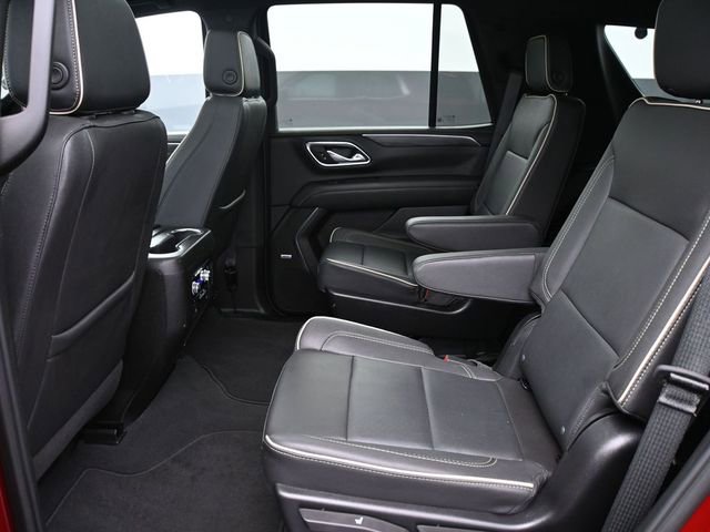 Used 2024 GMC Yukon SLT w/ SLT Luxury Package image 11
