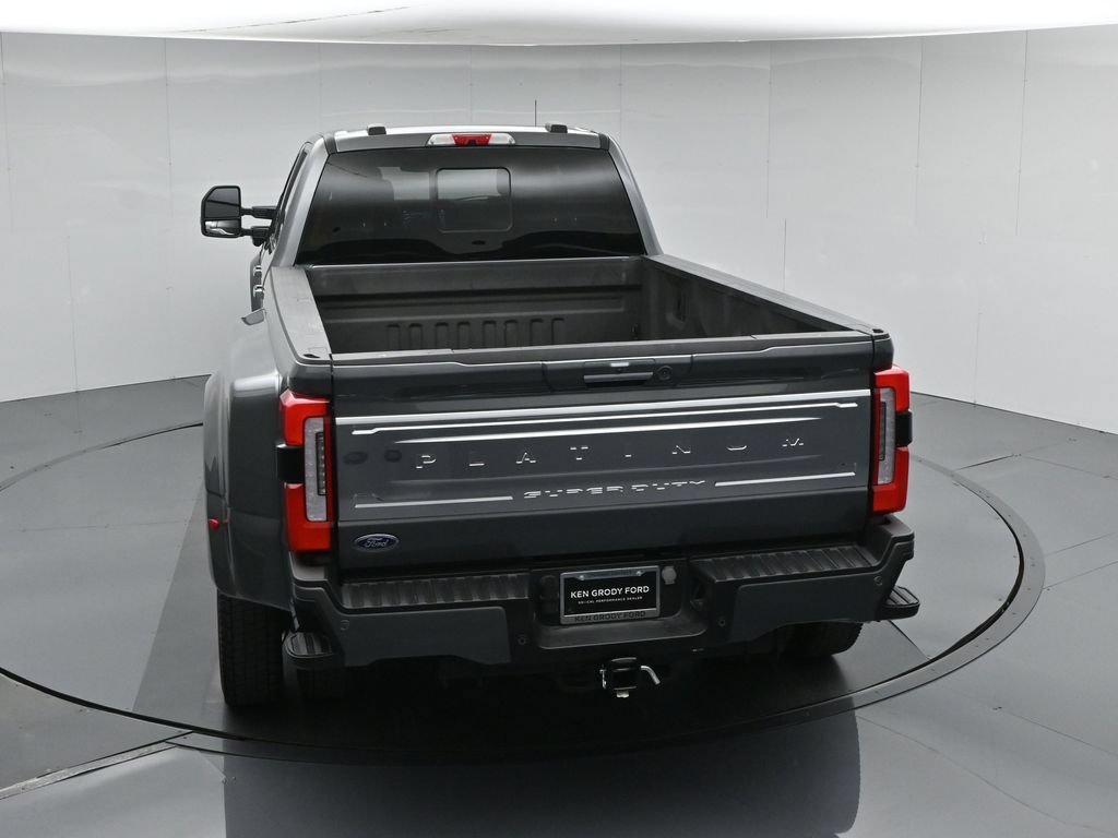 Certified 2023 Ford F450 Platinum w/ FX4 Off-Road Package AWD/4WD image 49
