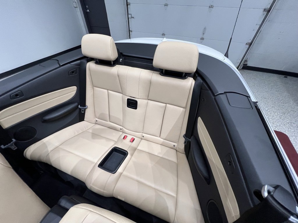 Used 2013 BMW 128i Convertible image 29