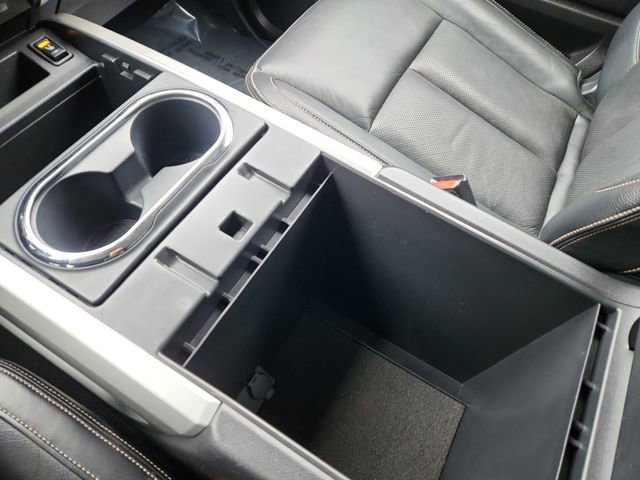 Used 2018 Nissan Titan SL image 48