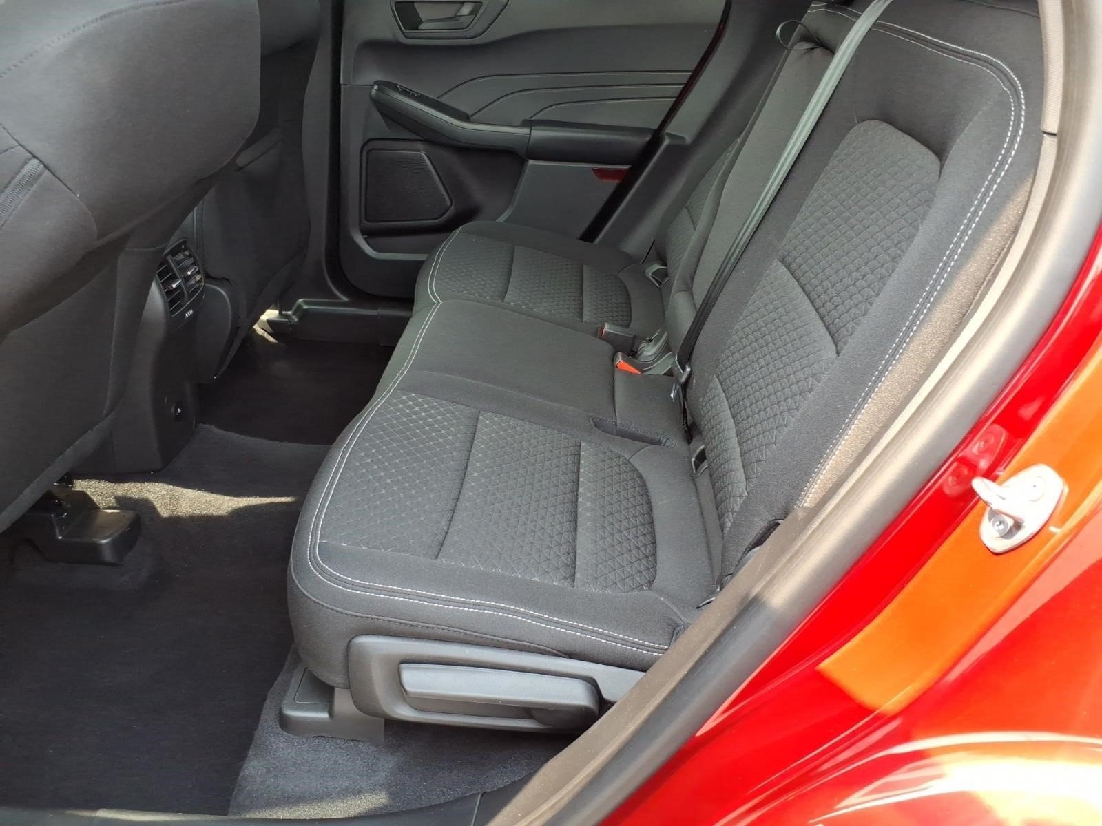 Used 2023 Ford Escape Active AWD/4WD image 8