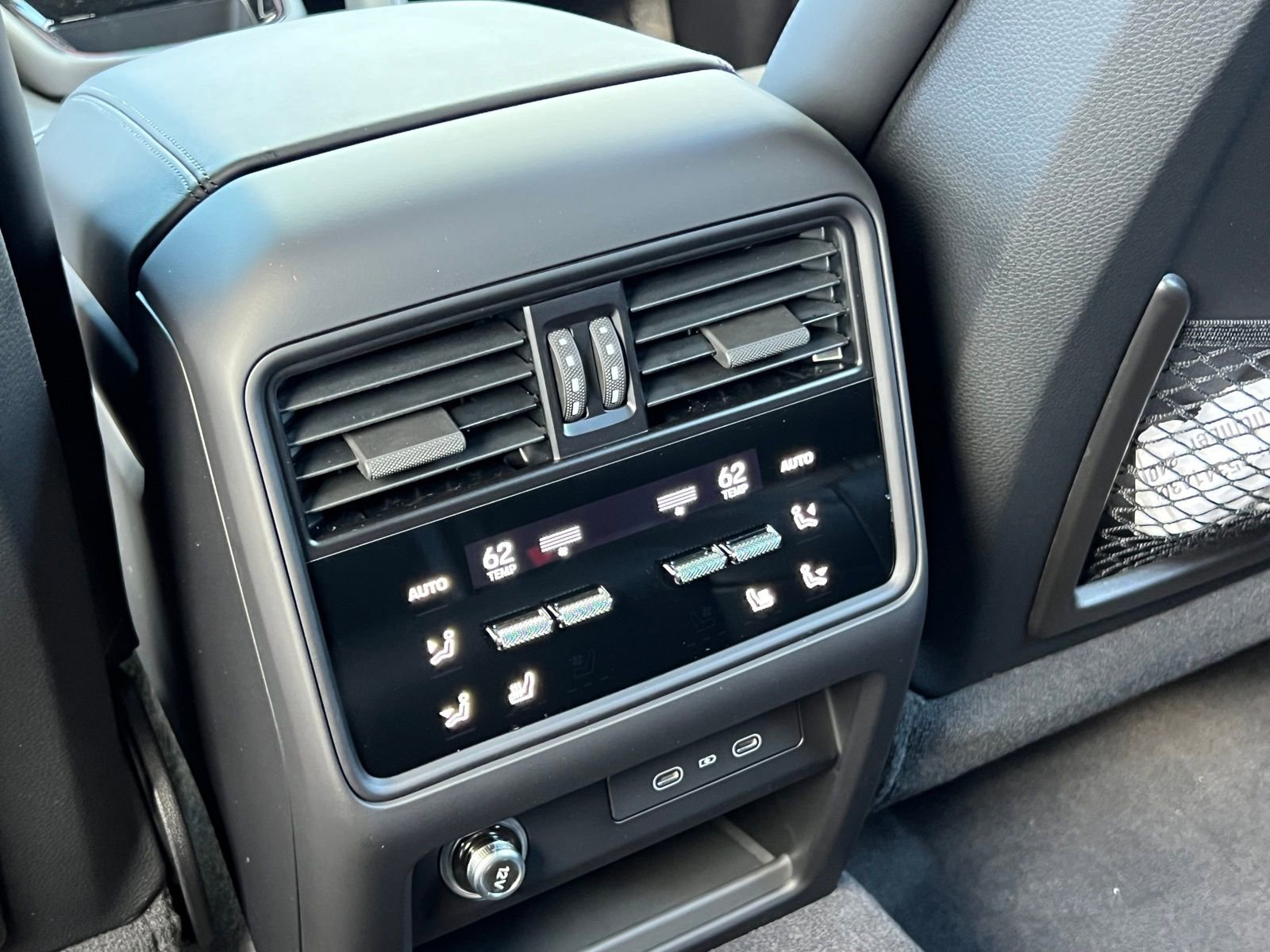 New 2026 Porsche Cayenne GTS image 19