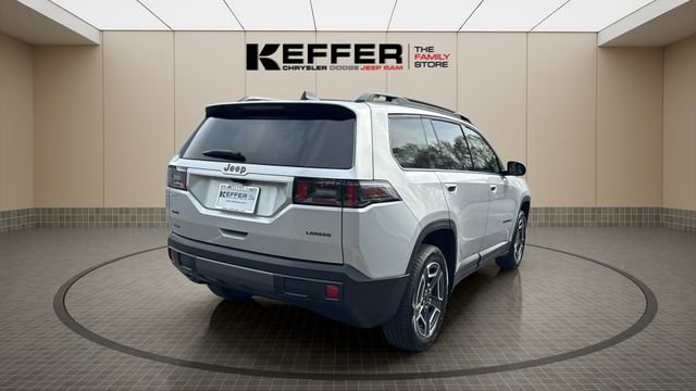 New 2026 Jeep Cherokee Laredo image 5