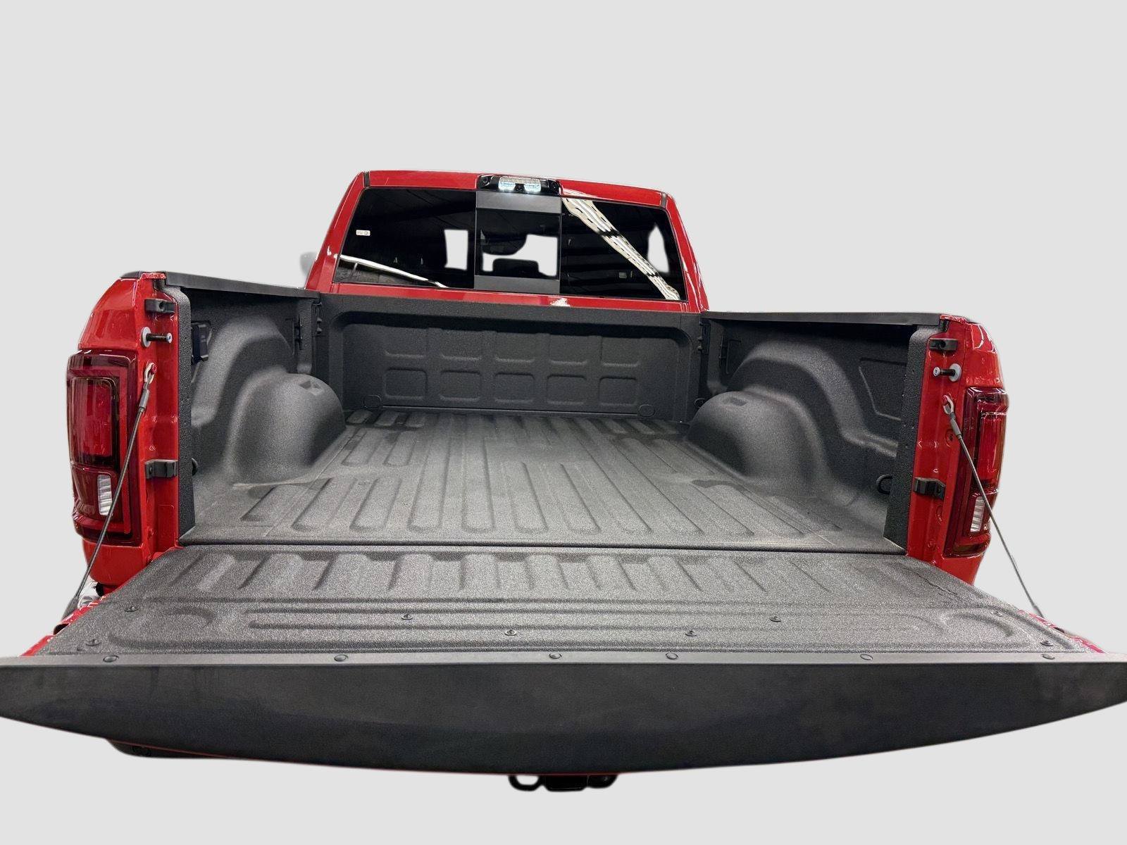 New 2026 RAM 2500 Tradesman AWD/4WD image 32