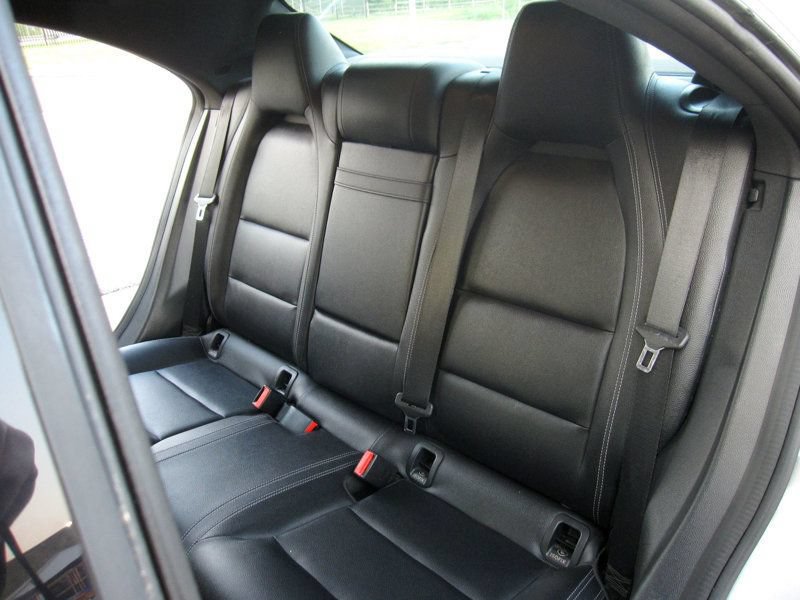 Used 2018 Mercedes-Benz CLA 250 4MATIC image 28