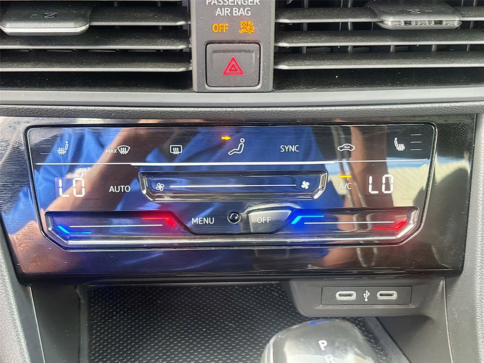 Used 2025 Volkswagen Jetta Sport image 15