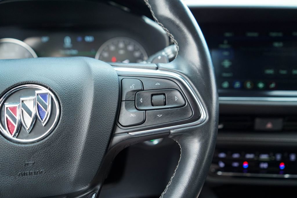 Used 2023 Buick Envision Essence FWD image 24