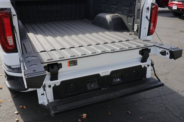 Used 2023 GMC Sierra 1500 AT4 w/ Technology Package image 8