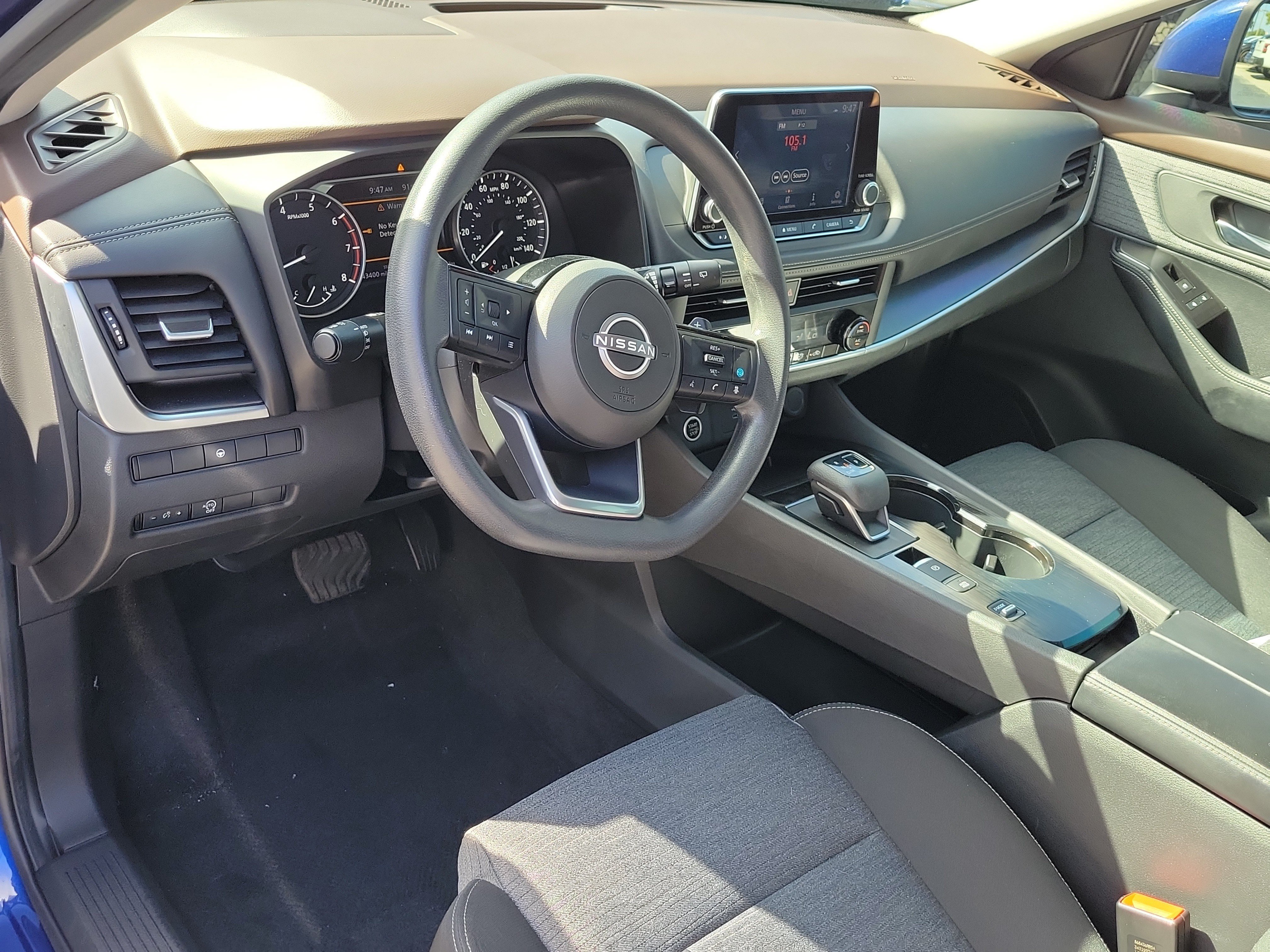Used 2023 Nissan Rogue SV FWD image 19