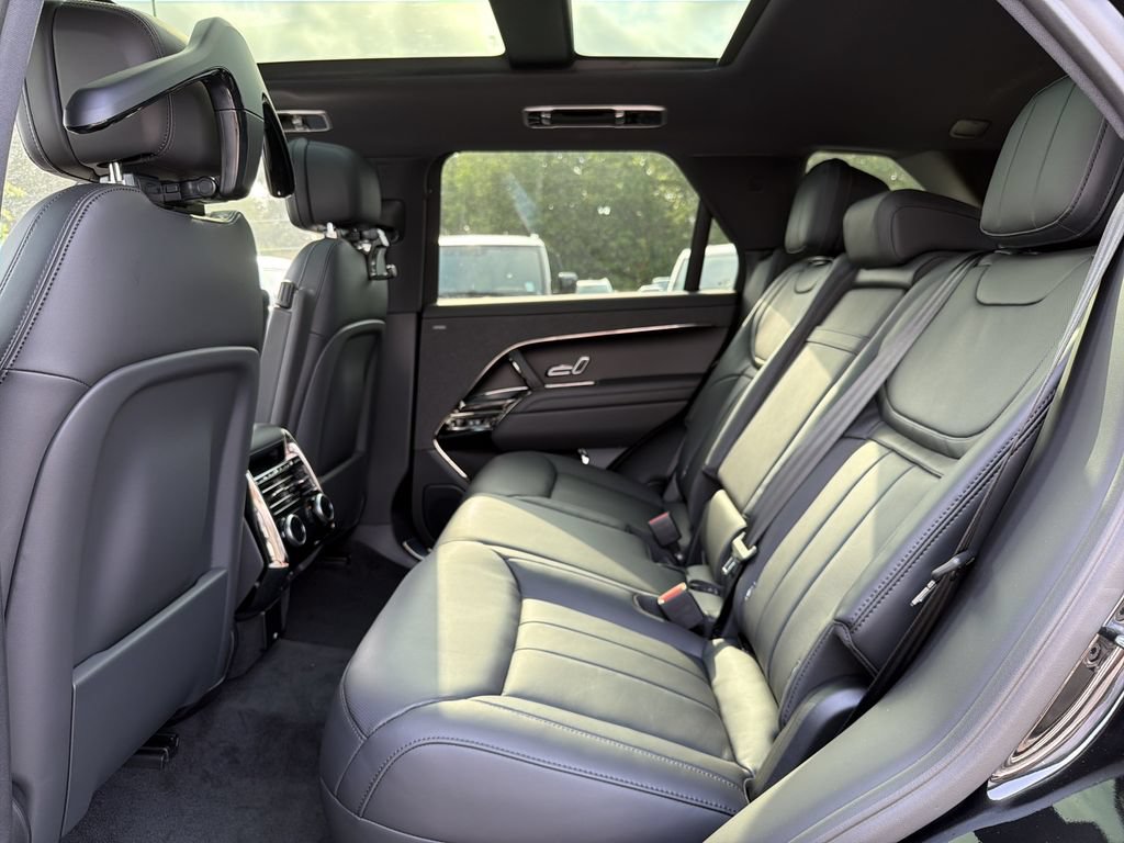 New 2026 Land Rover Range Rover Sport Dynamic SE AWD/4WD image 5