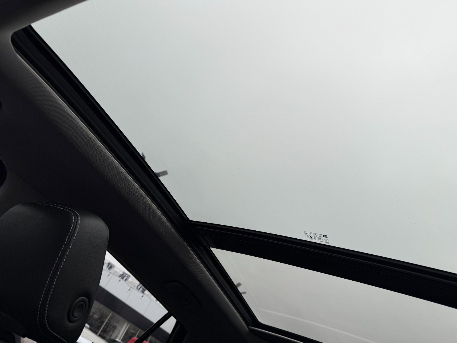 Used 2022 GMC Terrain SLT w/ Elevation Edition image 34