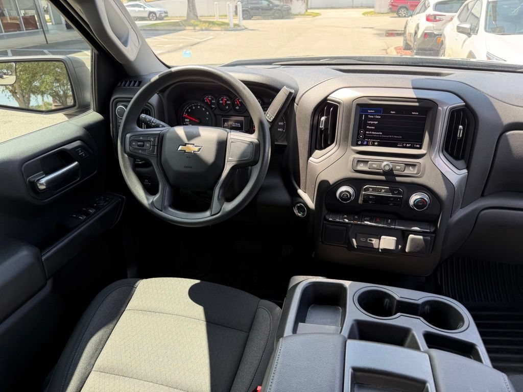 Used 2025 Chevrolet Silverado 1500 Custom AWD/4WD image 18