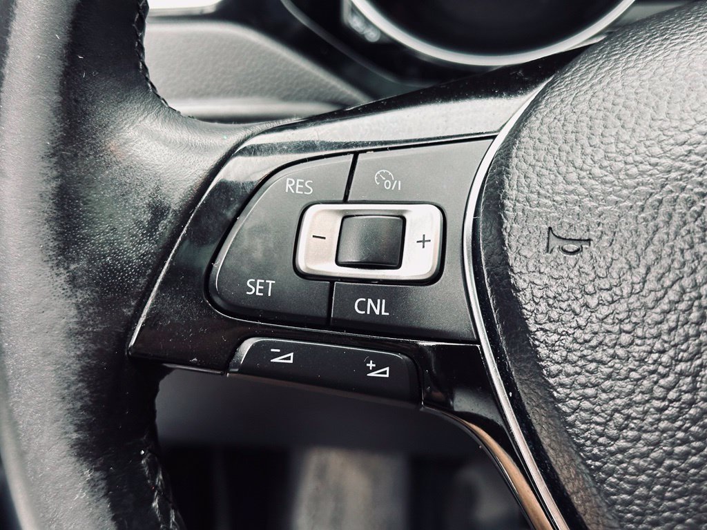 Used 2015 Volkswagen Jetta TDI SE FWD image 28