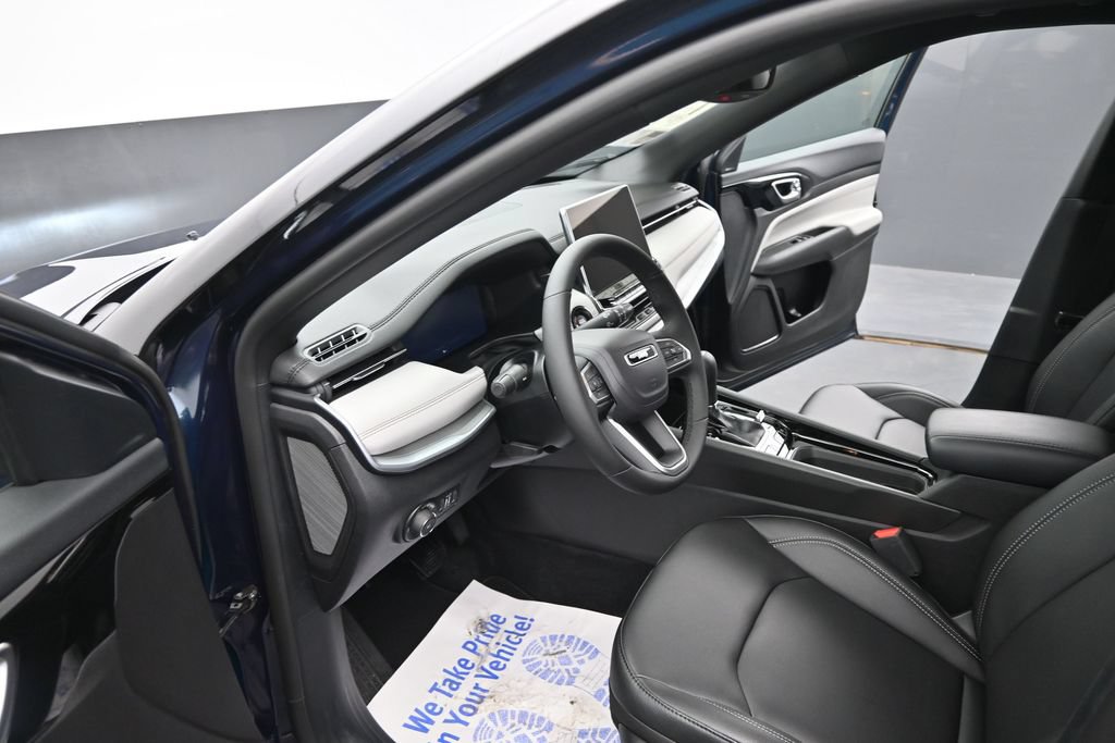 New 2026 Jeep Compass Limited AWD/4WD image 17