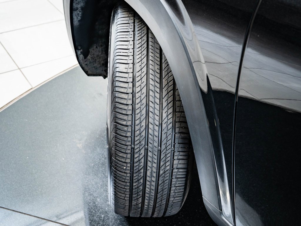 Used 2024 Chevrolet Trax LT w/ Driver Confidence Package image 35