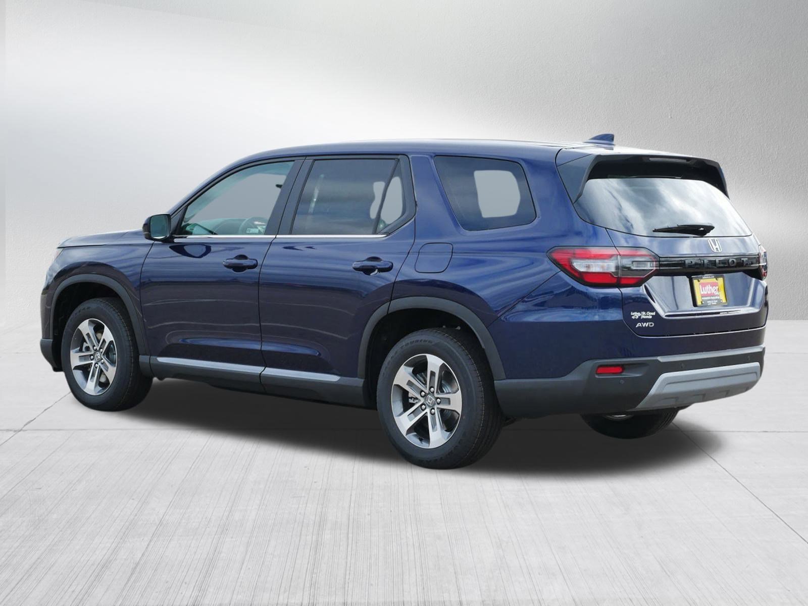 New 2025 Honda Pilot EX-L image 3