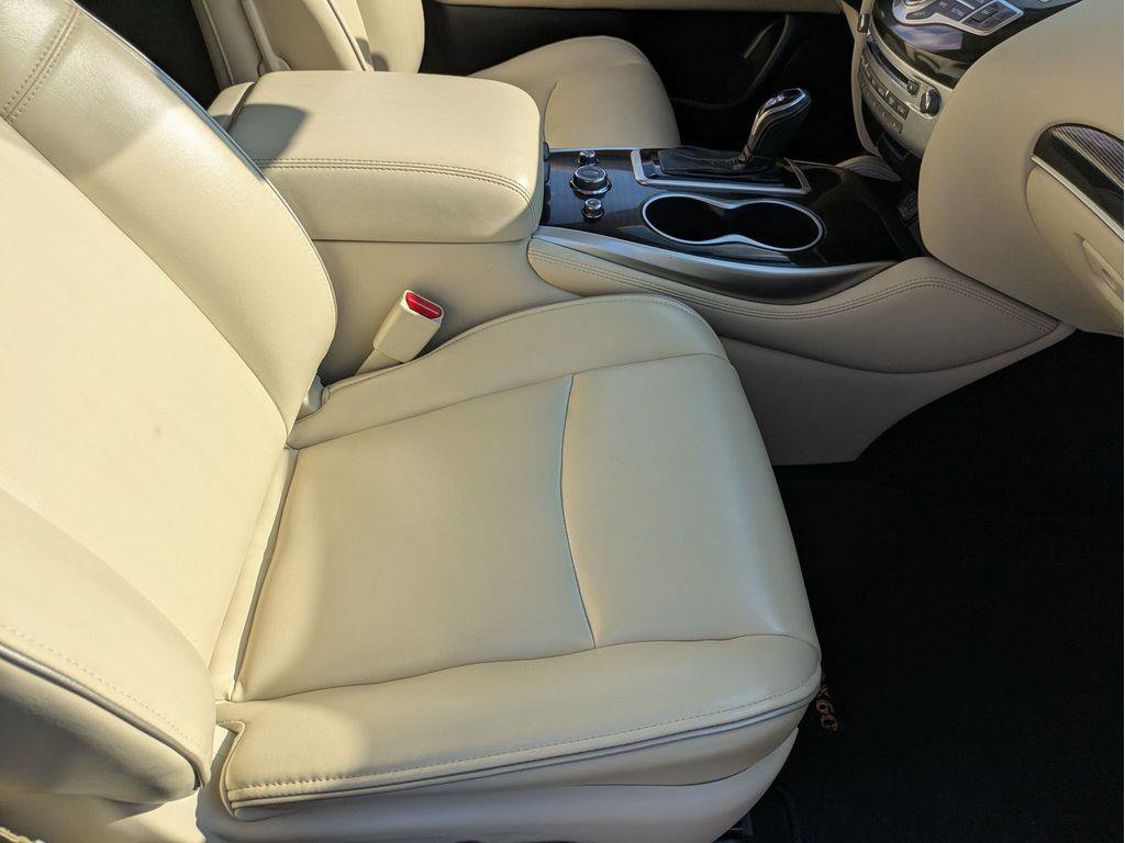 Used 2019 INFINITI QX60 Pure image 32