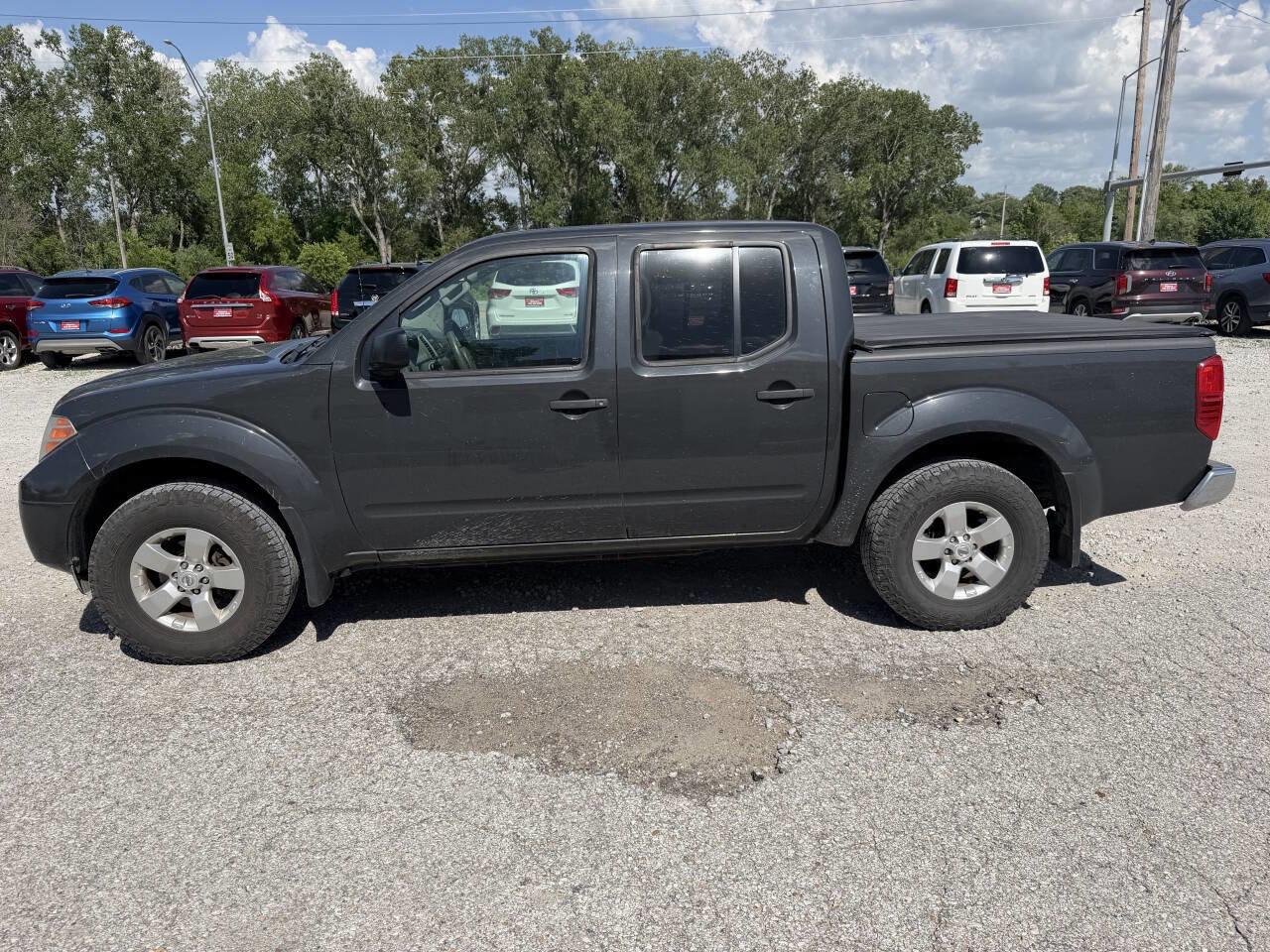 Used 2012 Nissan Frontier SV w/ SV Premium Utility Pkg AWD/4WD image 6