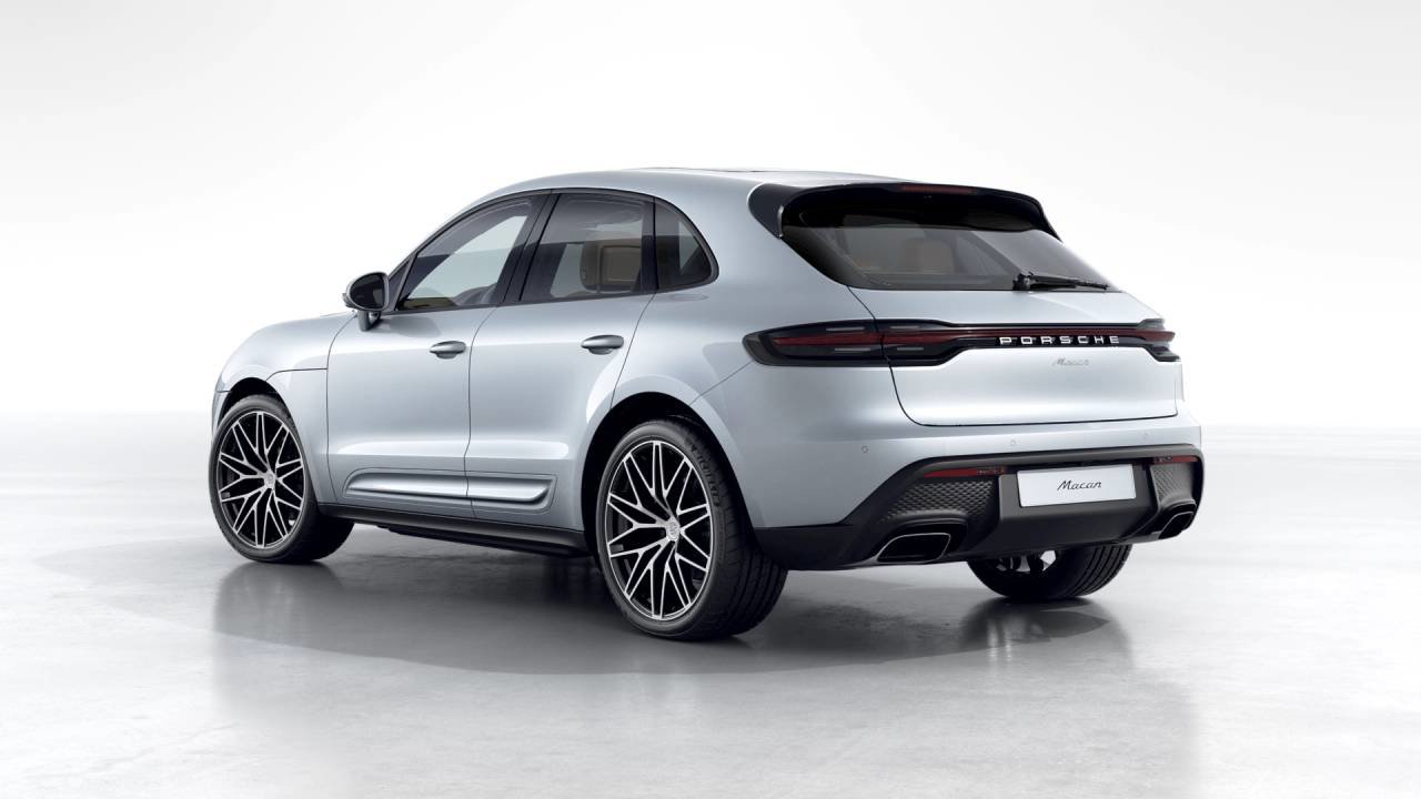 New 2026 Porsche Macan AWD/4WD image 3