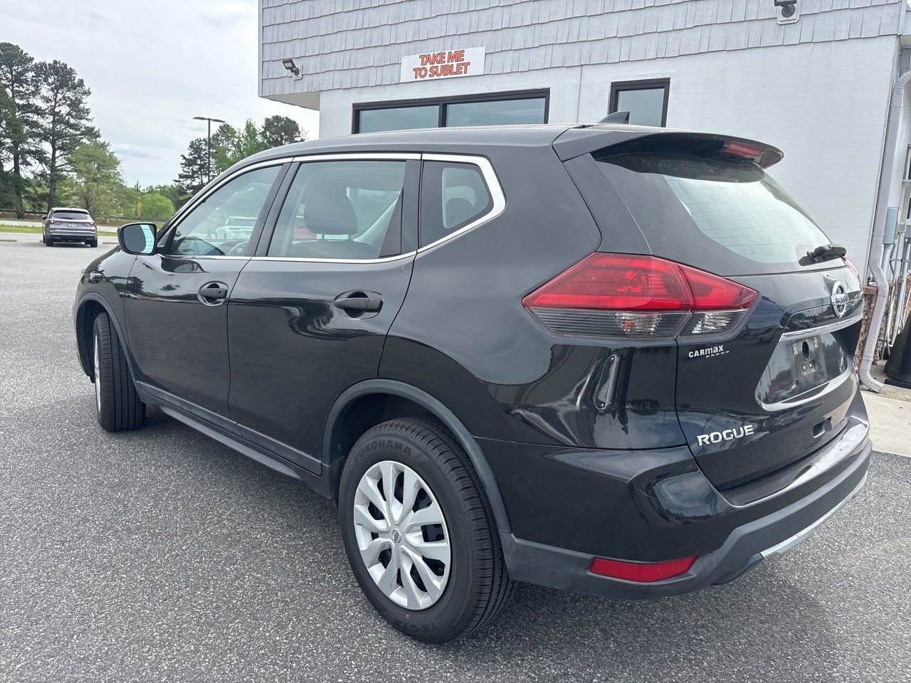 Used 2019 Nissan Rogue S image 5