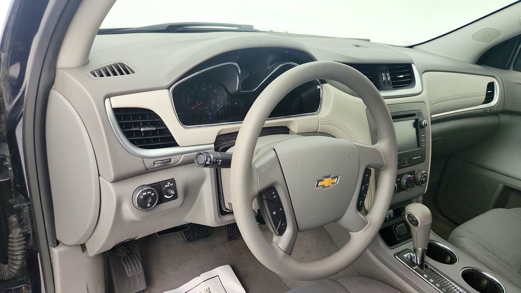 Used 2015 Chevrolet Traverse LS FWD image 15