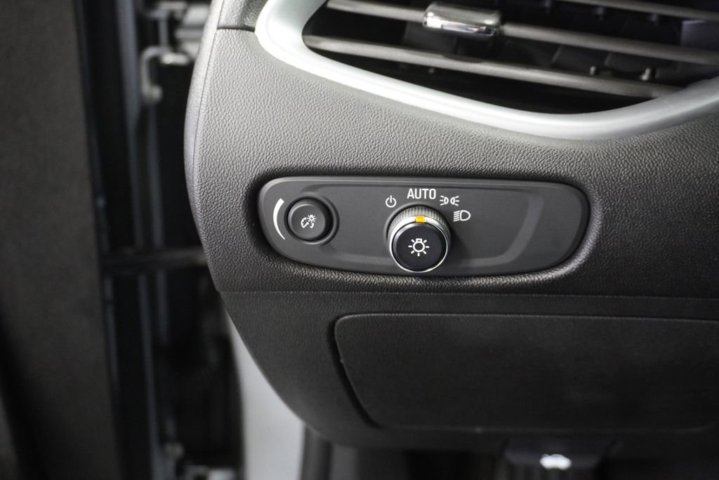 Used 2023 Chevrolet Malibu LT image 26