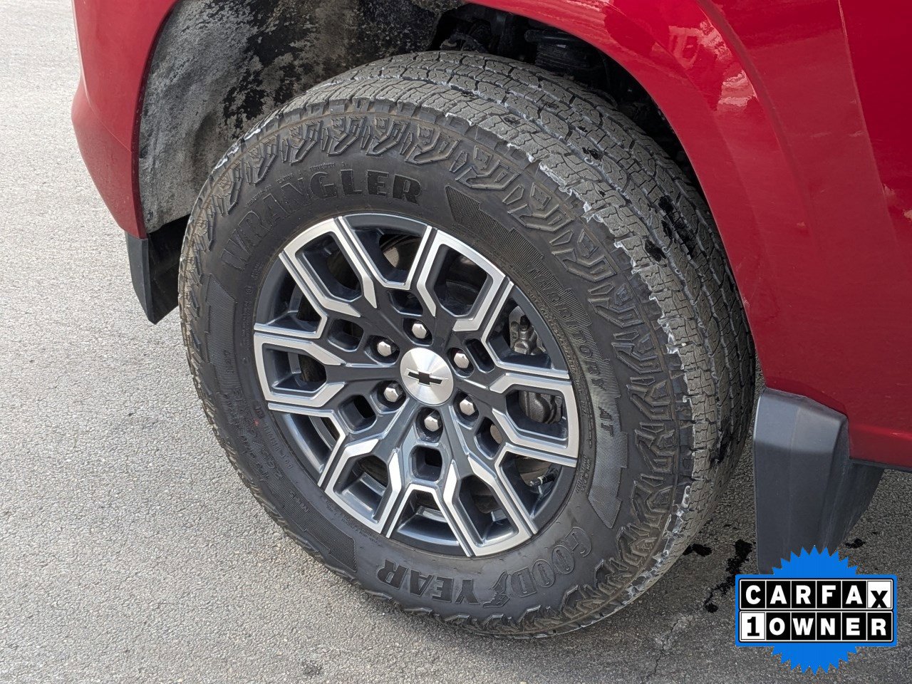 Used 2024 Chevrolet Colorado Z71 w/ Z71 Convenience Package 2 image 8