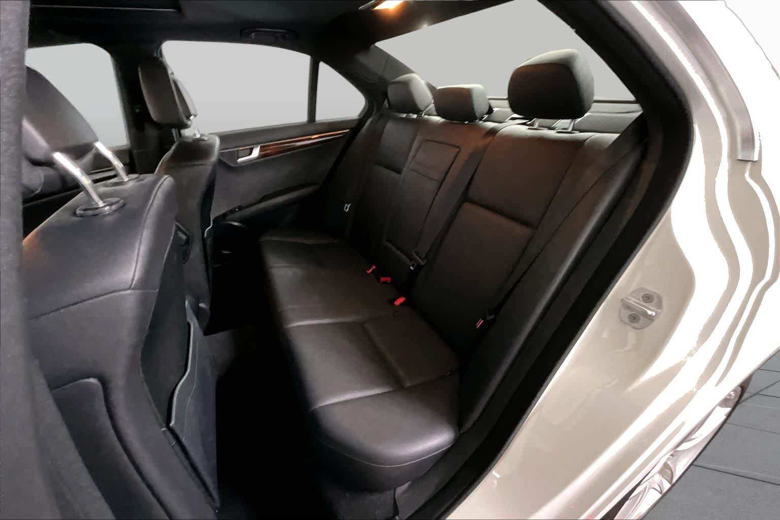 Used 2012 Mercedes-Benz C 300 4MATIC Sedan image 21