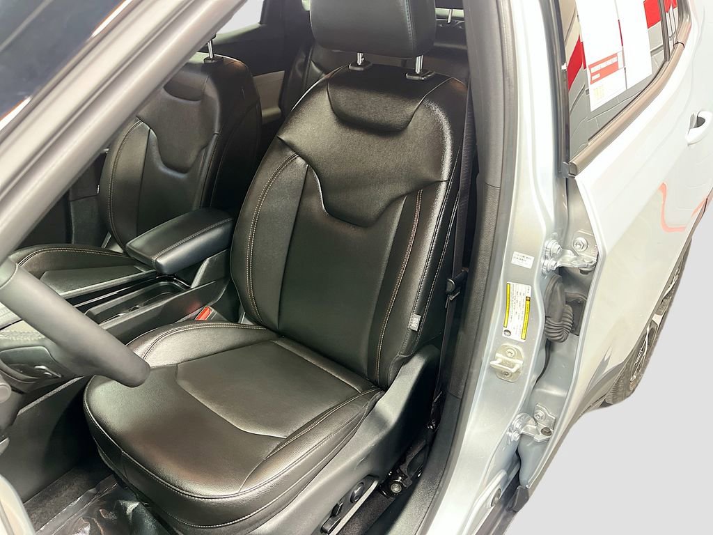 Used 2024 Jeep Compass Limited AWD/4WD image 19