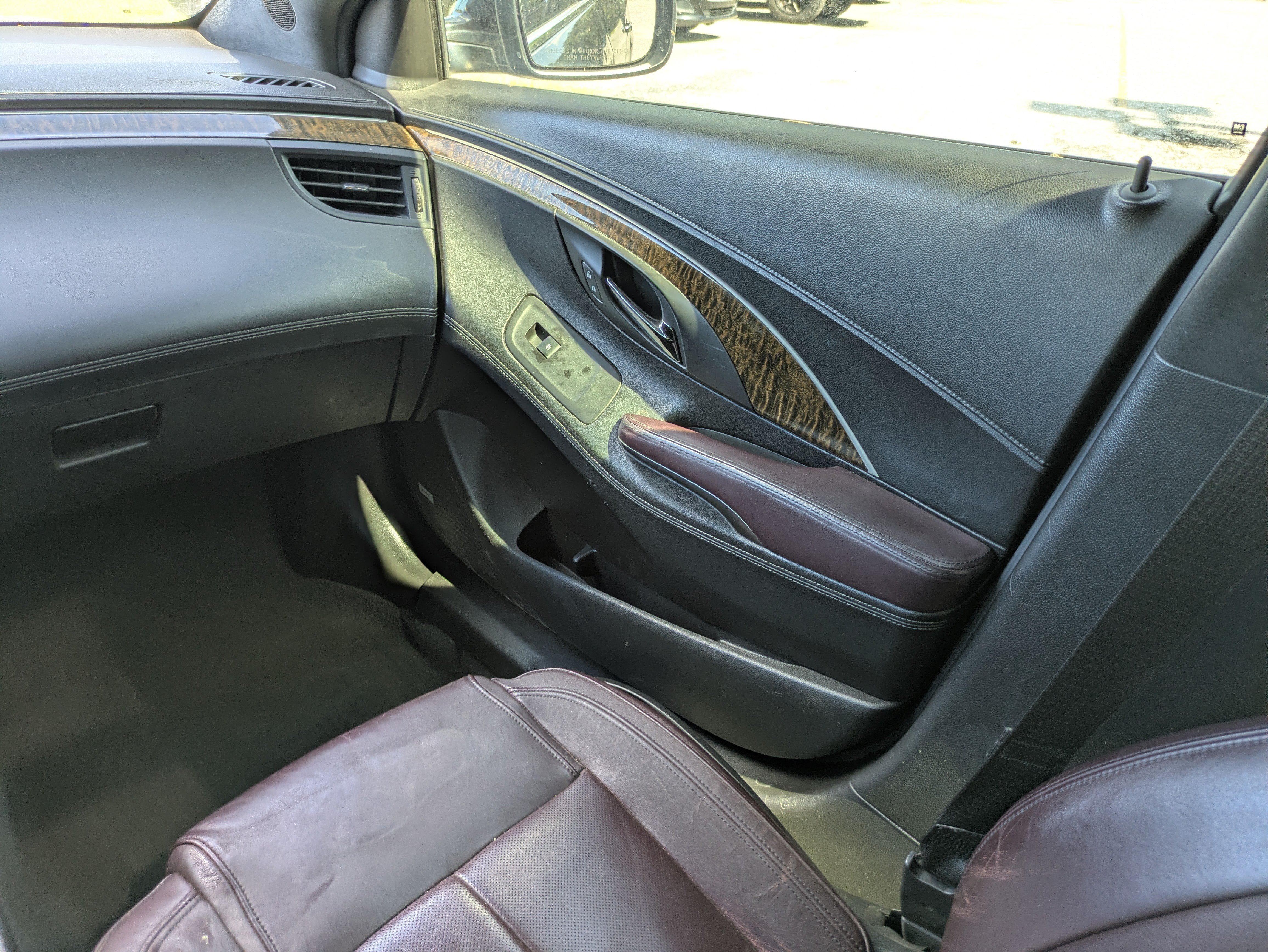 Used 2015 Buick LaCrosse Premium w/ Ultra Luxury Package FWD image 16