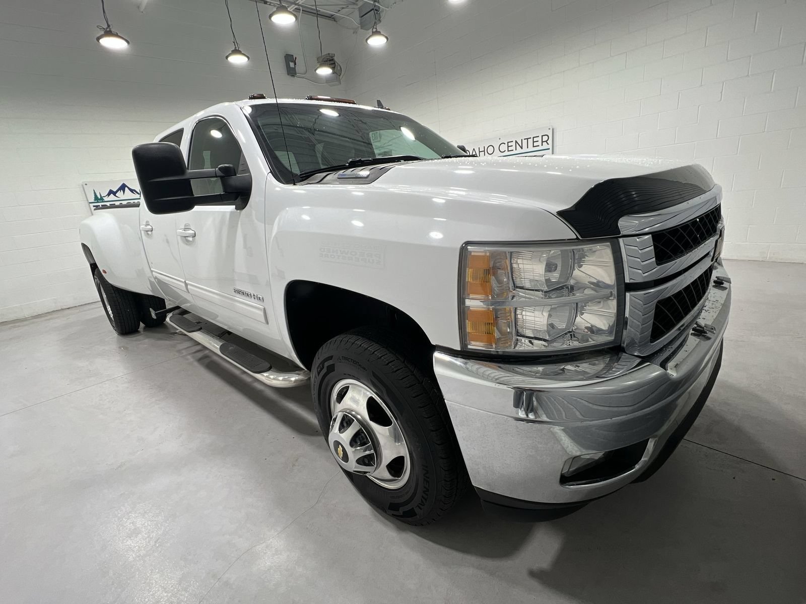Used 2011 Chevrolet Silverado 3500 LTZ w/ LTZ Plus Package AWD/4WD image 2