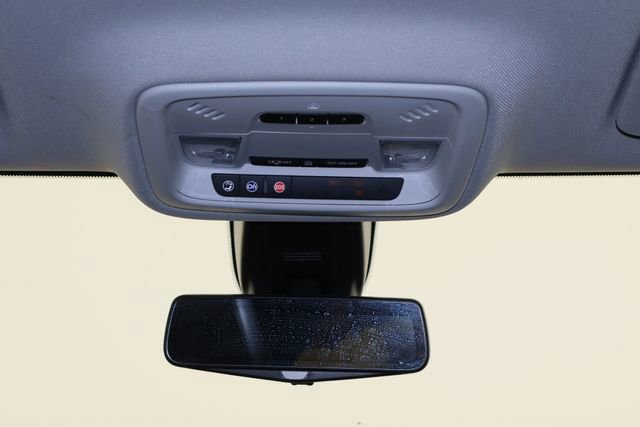 Used 2018 Chevrolet Traverse LT image 28