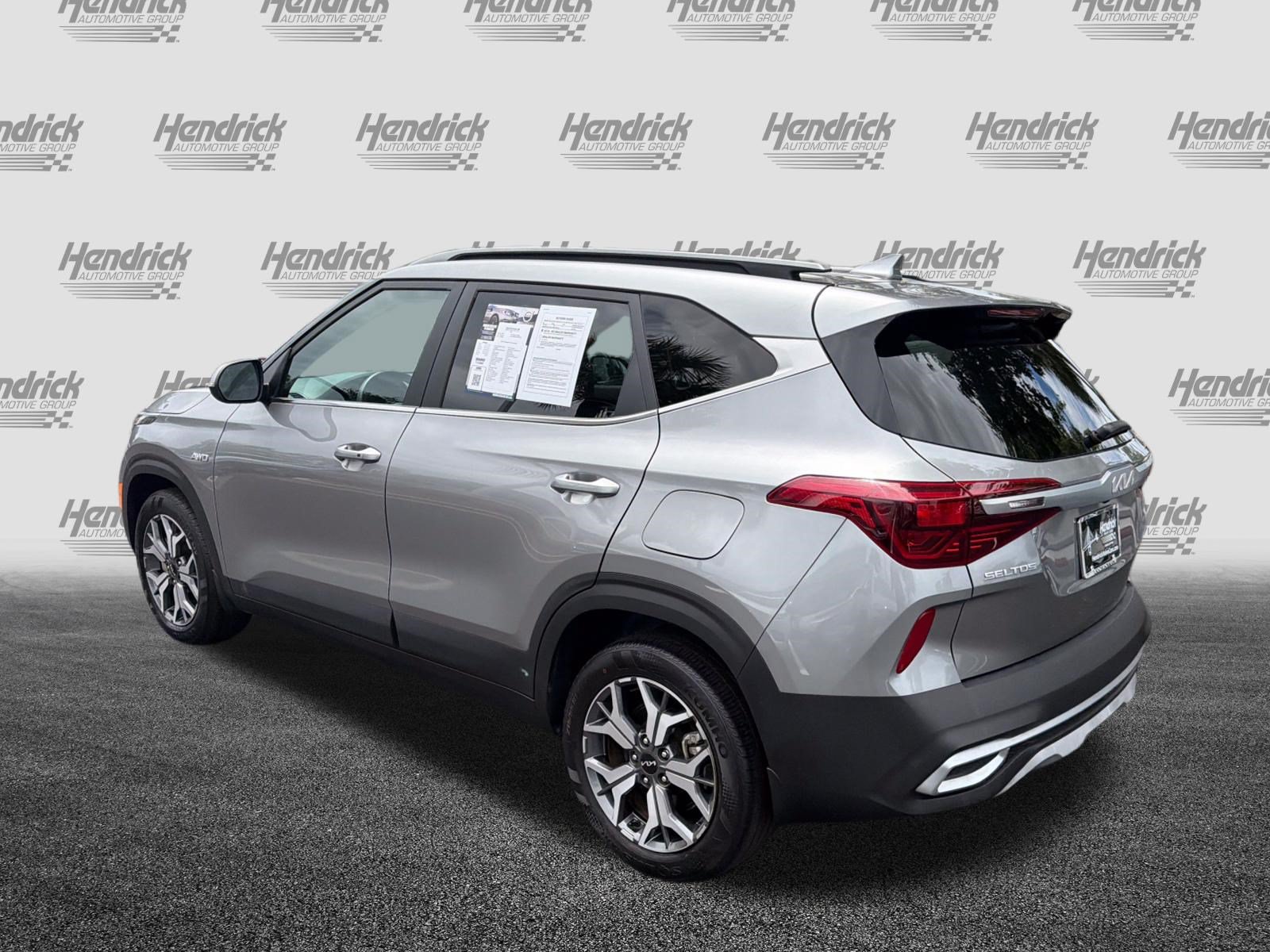 Used 2023 Kia Seltos EX AWD/4WD image 8