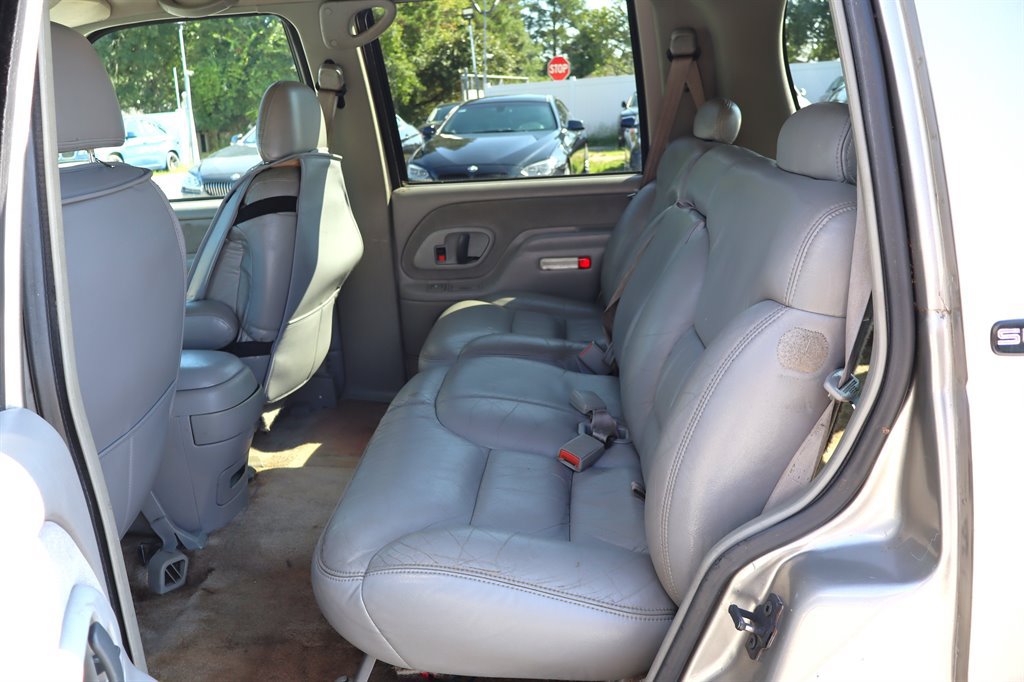 Used 1999 GMC Yukon 4WD 4-Door w/ Marketing Opt Pkg 5 image 24