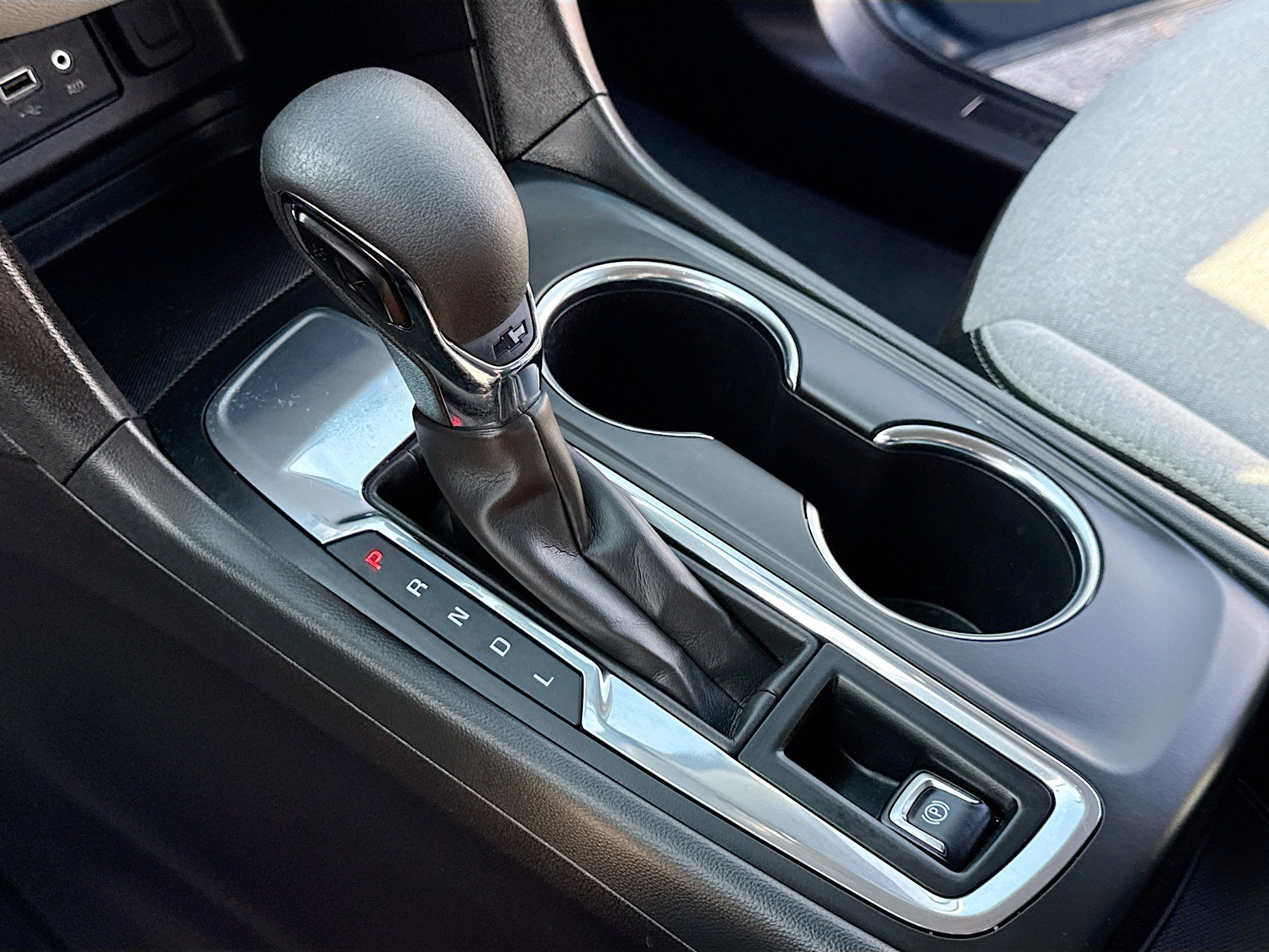 Used 2024 Chevrolet Equinox LS image 12