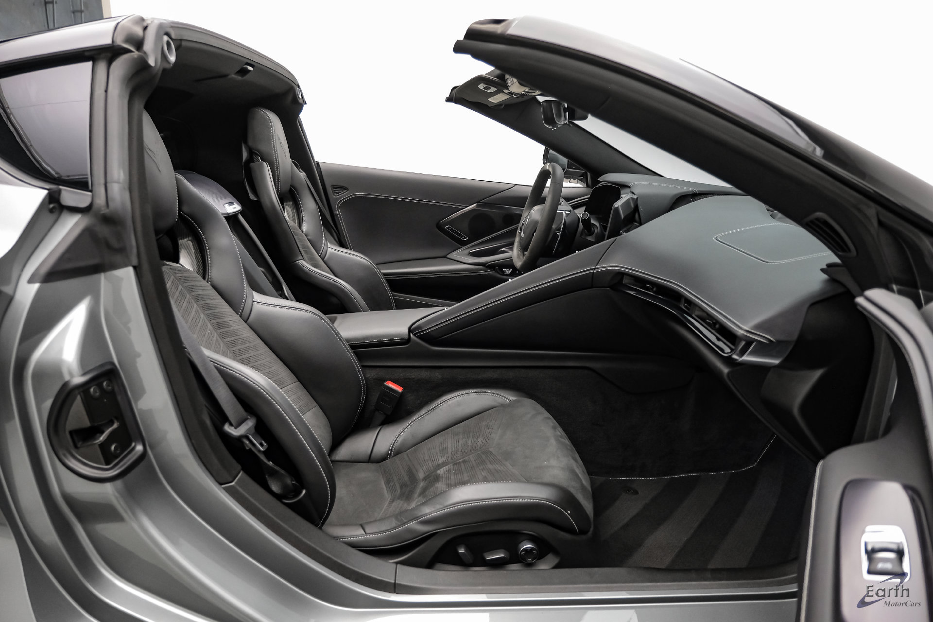 Used 2023 Chevrolet Corvette Stingray Preferred Cpe w/ Z51 Performance Package RWD image 60