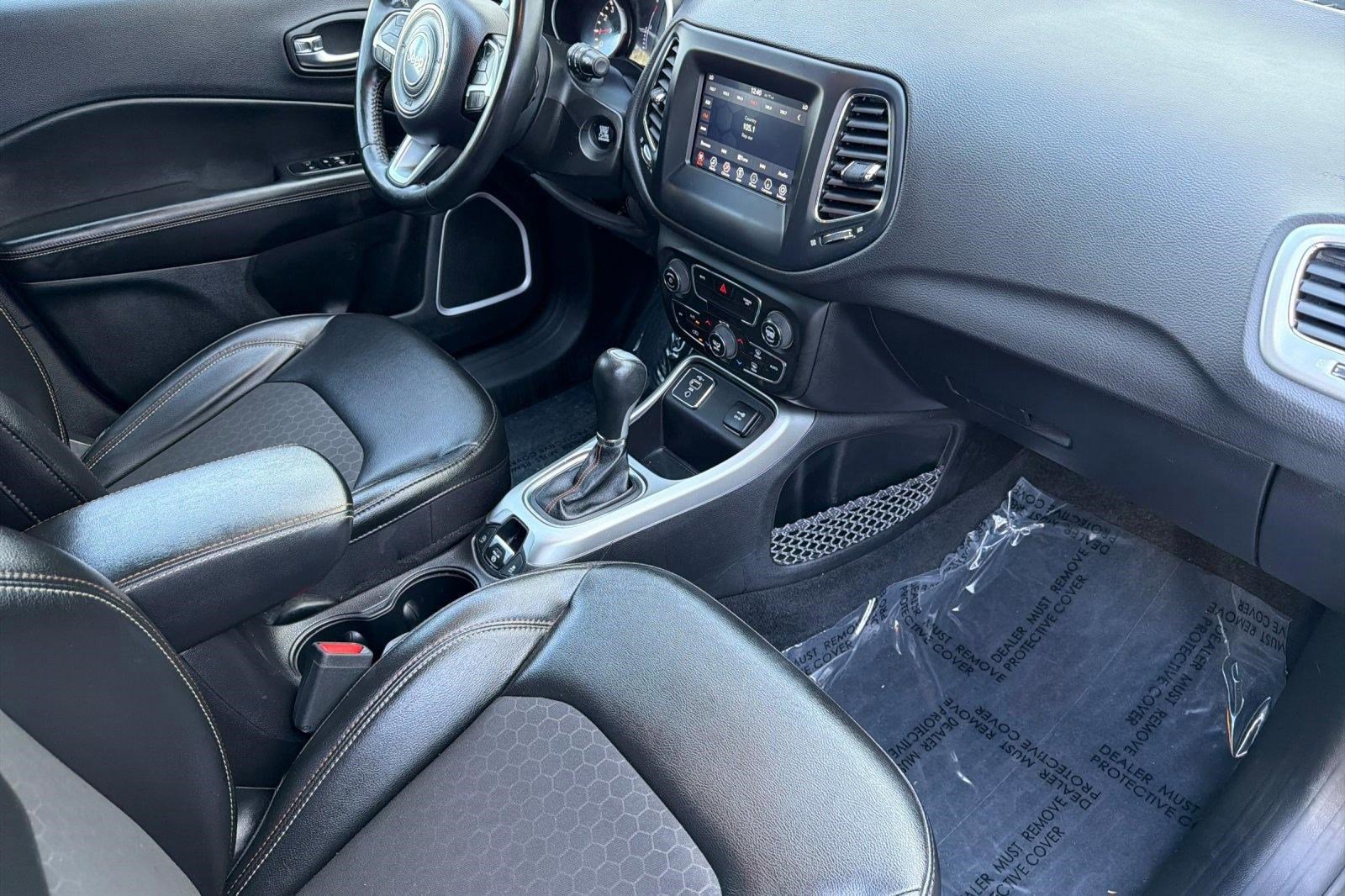 Used 2020 Jeep Compass Latitude image 32