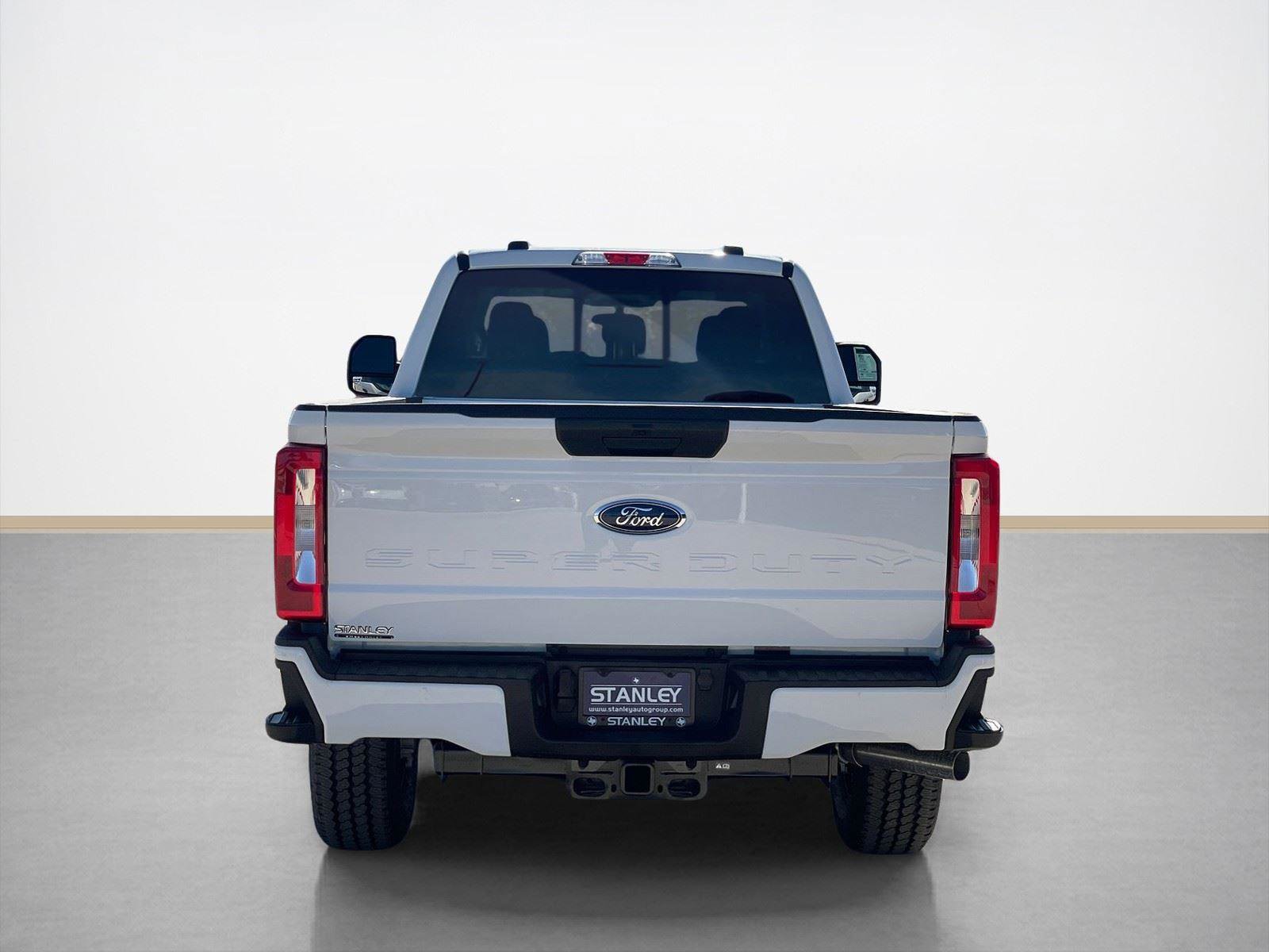 New 2026 Ford F350 XL w/ STX Appearance Package AWD/4WD image 7