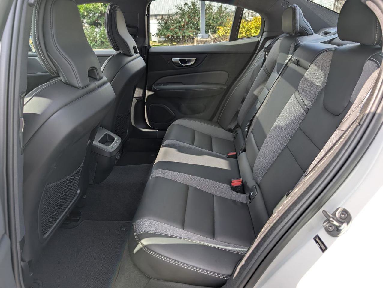 Used 2024 Volvo S60 B5 Plus FWD image 11