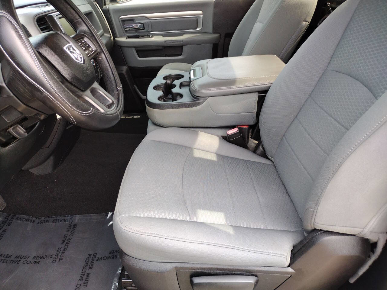 Used 2017 RAM 1500 Express image 17