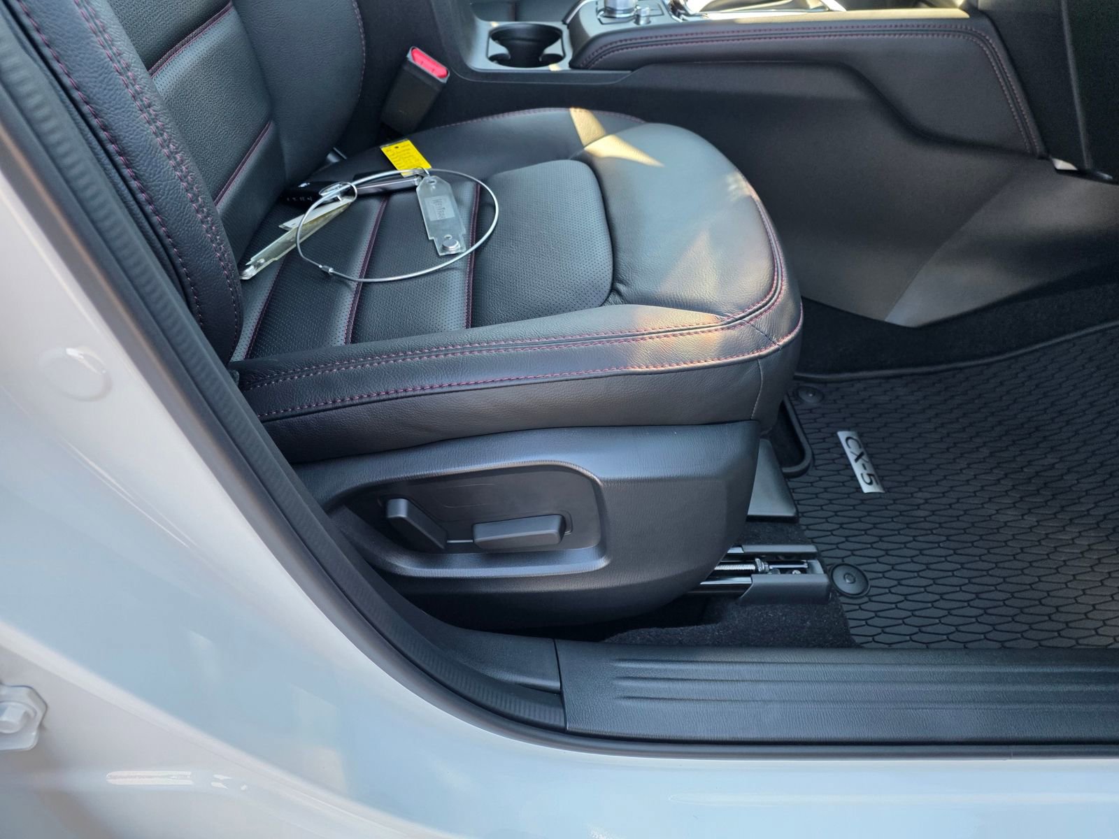 New 2025 MAZDA CX-5 Carbon Edition image 14