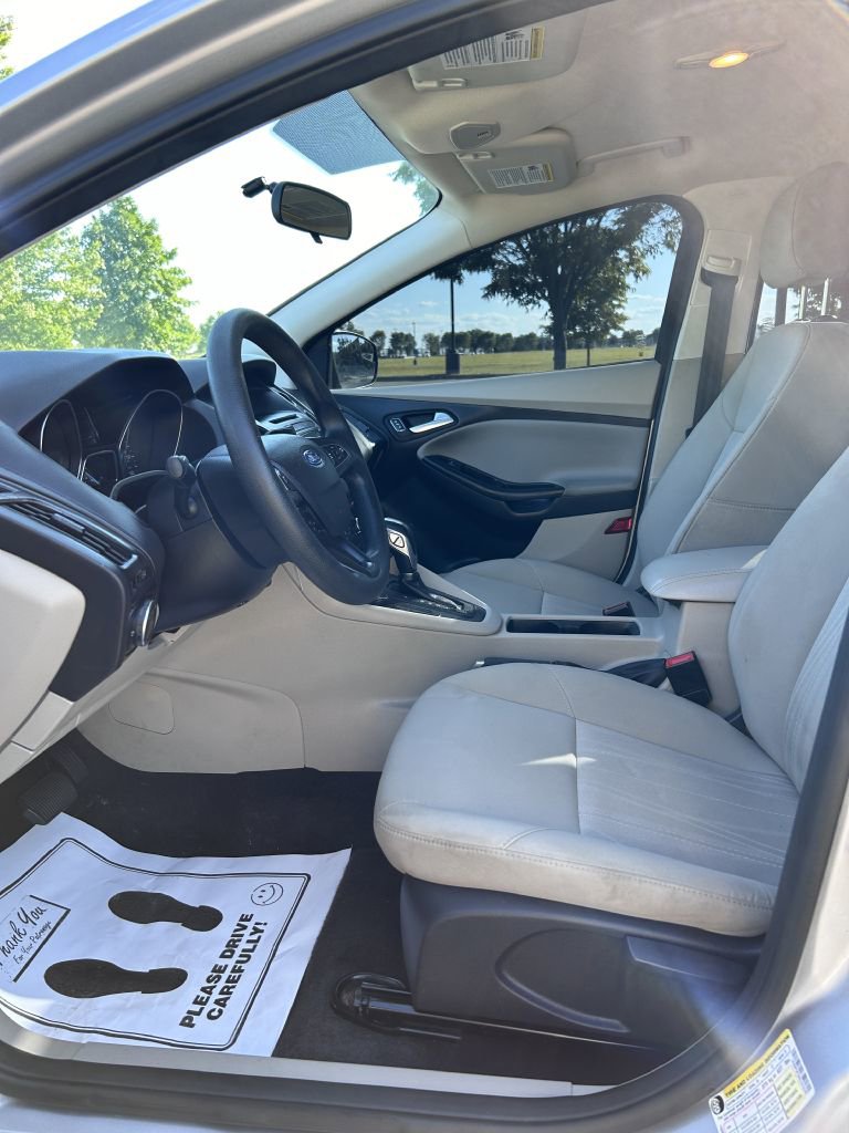Used 2016 Ford Focus SE image 15
