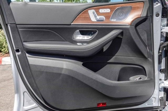 New 2025 Mercedes-Benz GLS 450 4MATIC image 19