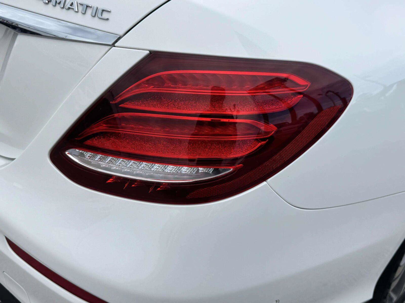 Used 2020 Mercedes-Benz E 350 4MATIC Sedan image 15