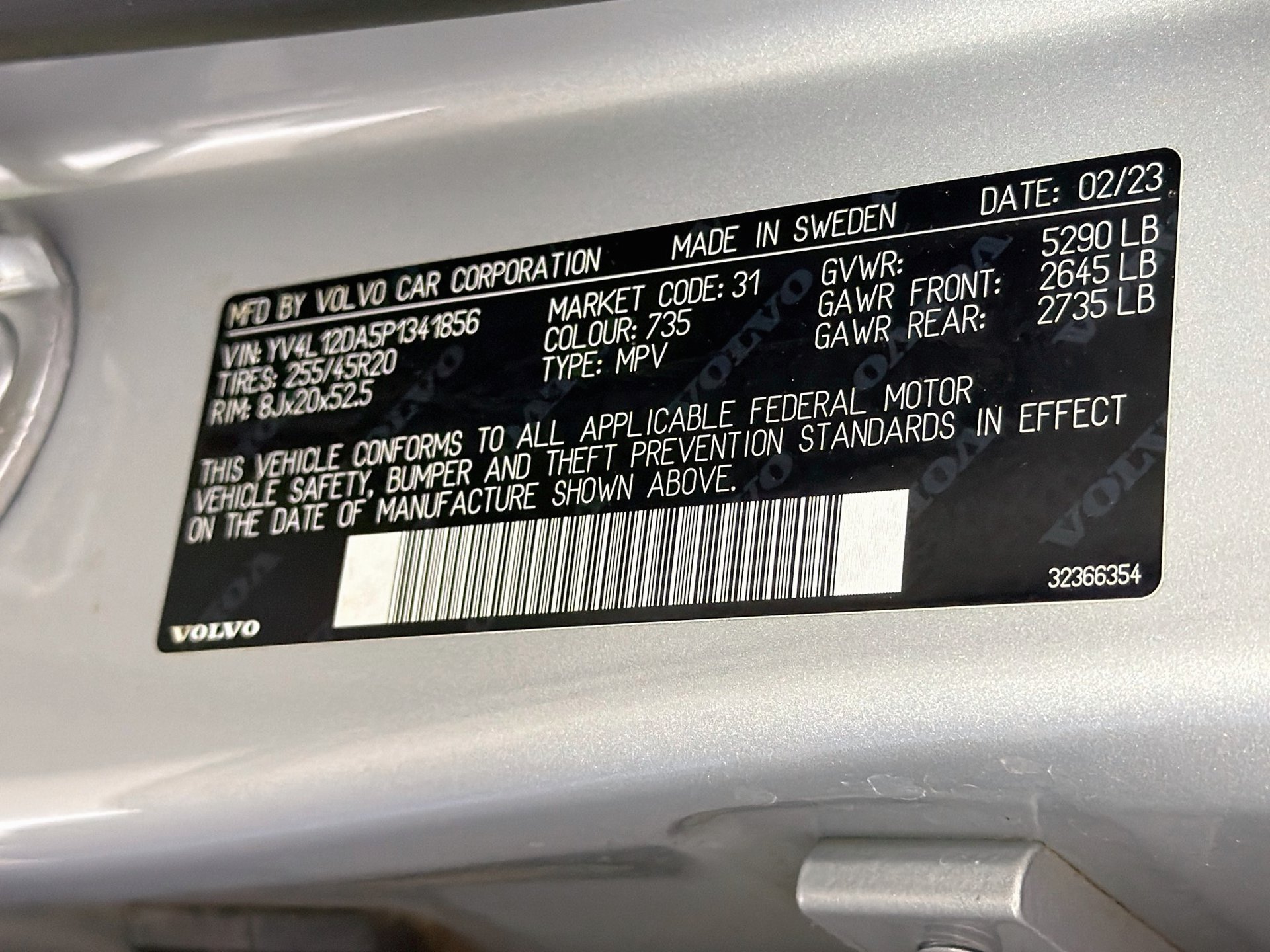 Certified 2023 Volvo XC60 B5 Ultimate w/ Climate Package FWD image 34