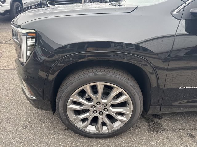 New 2026 GMC Acadia Denali w/ Super Cruise Package AWD/4WD image 4