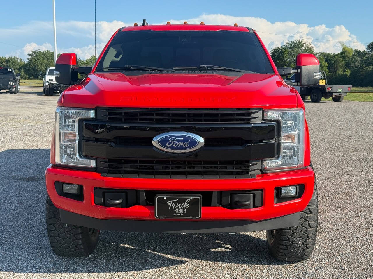 Used 2019 Ford F250 Lariat w/ Lariat Ultimate Package AWD/4WD image 2