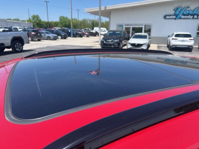 New 2025 Buick Envision Sport Touring image 12