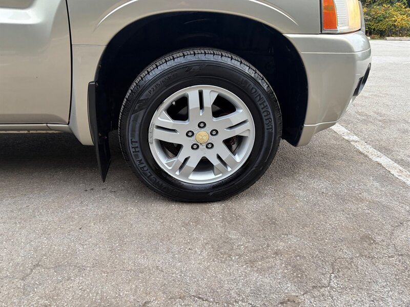 Used 2008 Mitsubishi Endeavor LS FWD image 24